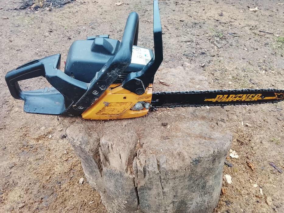 Бензопила ланцюгова