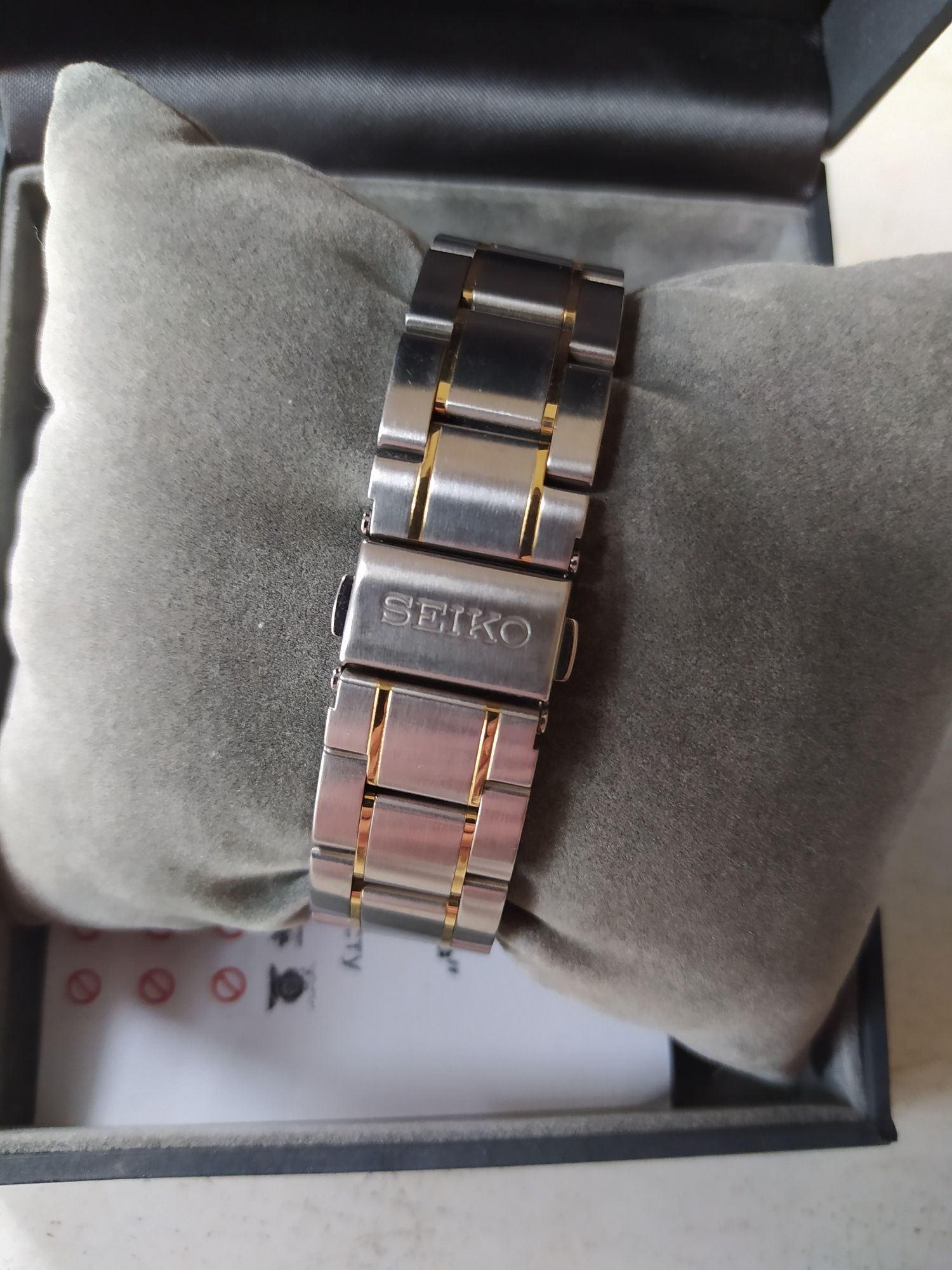 Часы Seiko 8F32 новые