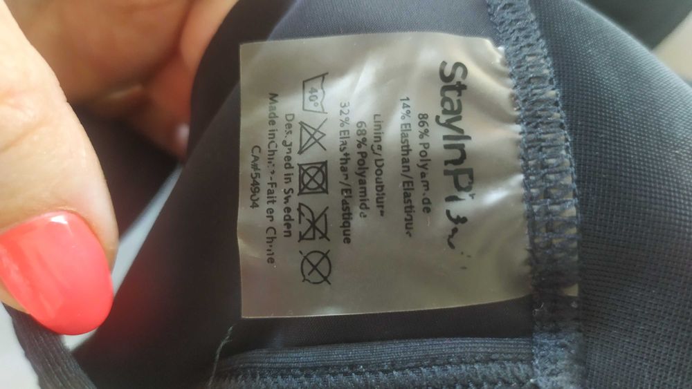 Top sportowy StayinPlace L, ładnie modelujący- podwójne warstwy