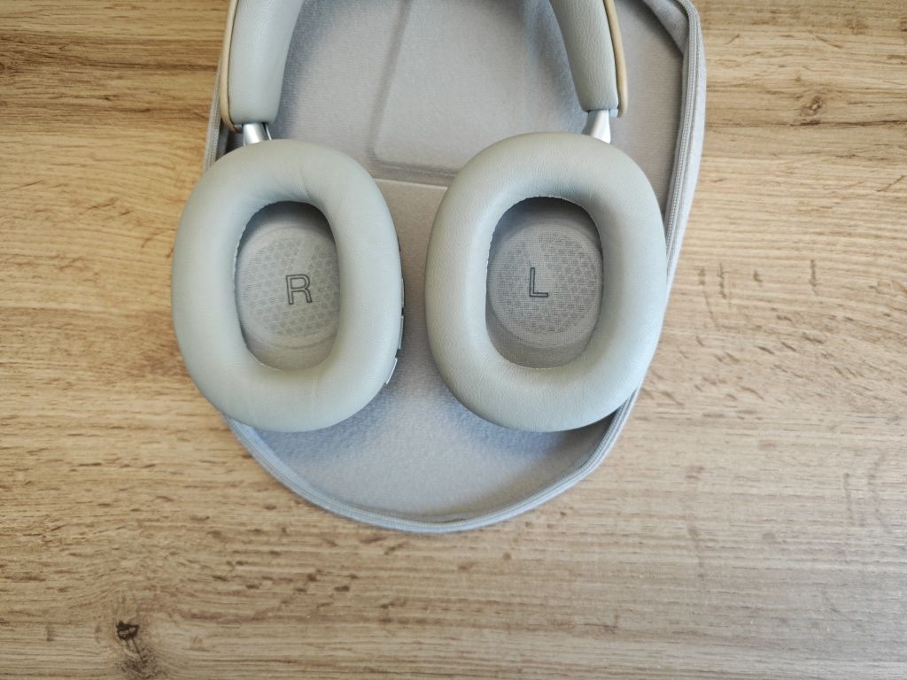 Bowers & wilkins px8 tan в отличном состоянии.