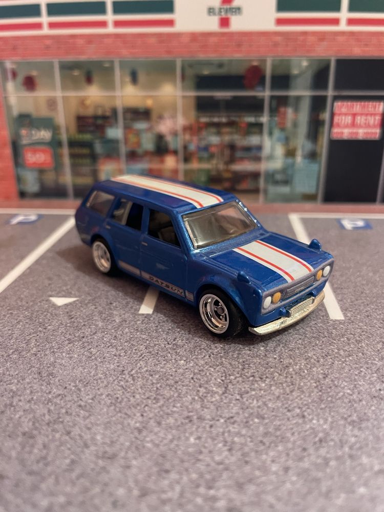 Hot wheels Datsun Bluebird 510 wagon датсун вагон хот вилс премиум