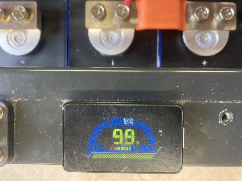 Ящик для акумуляторів