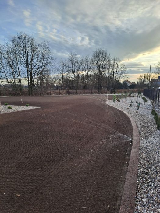 Glebobgryzarka separacyjna niwelacja terenu utwardzanie dróg podjazdów