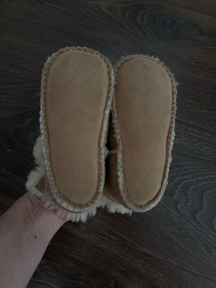 Чобітки пінетки натуральні Ugg 12,5 см