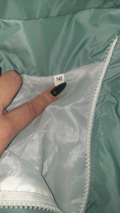 Модный костюм с укороченной олимпийкой на девочку