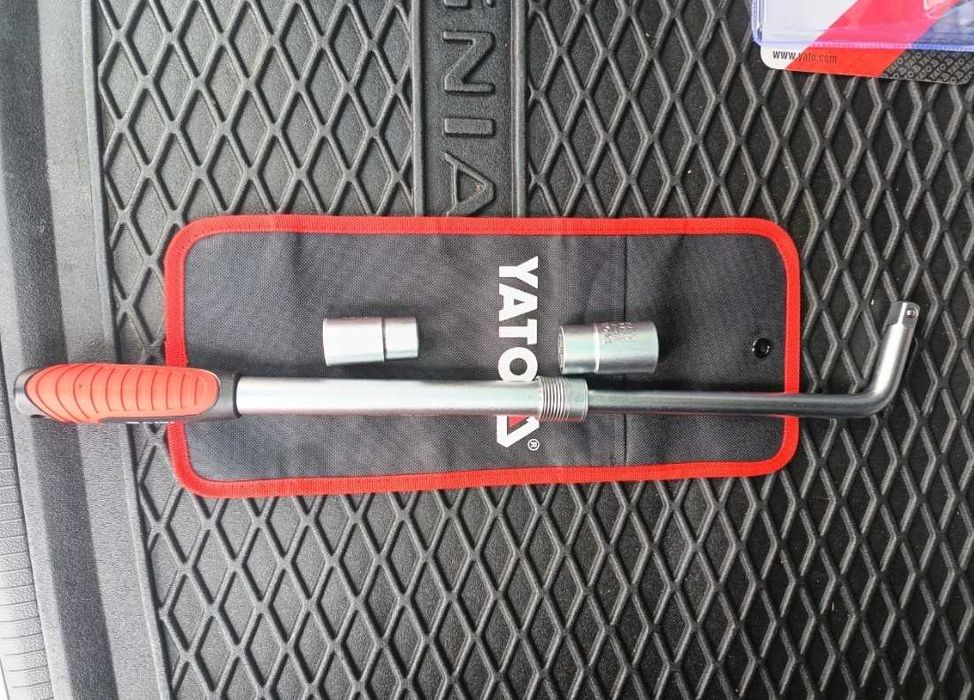 Rozsuwany klucz Yato + nasadki 4 nasadki w zestawie Nowy nieużywany