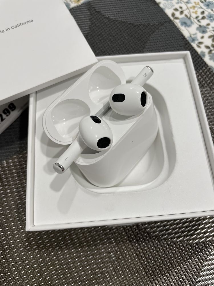 Apple AirPods 3rd Generation (MPNY3AM/A)