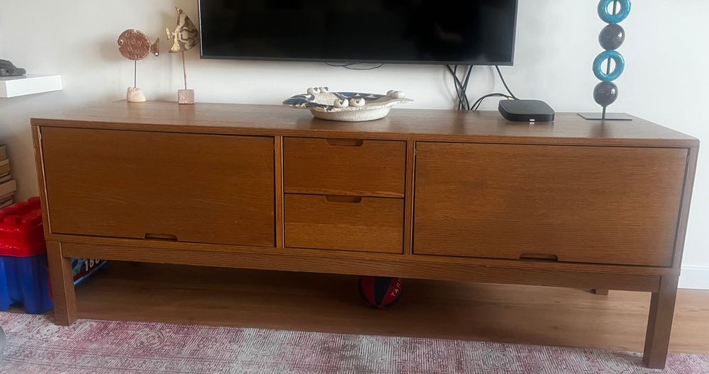 Móvel tv madeira IKEA