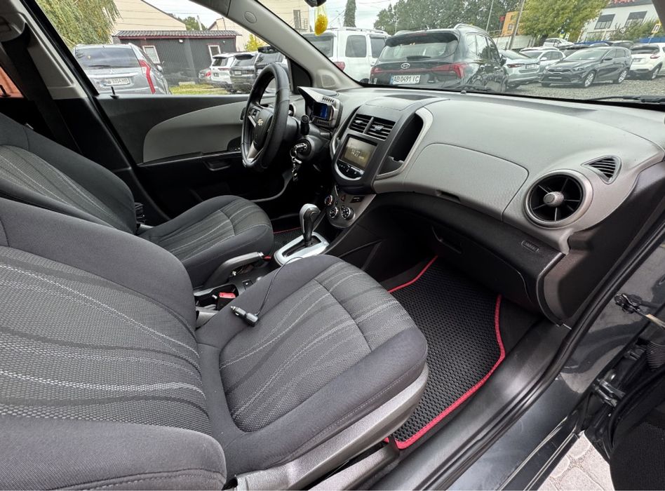 Продам авто chevrolet sonic 2013 США(Авео)