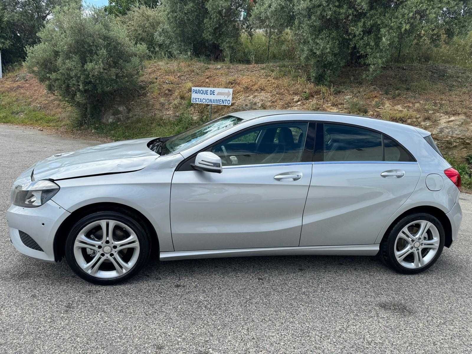 Mercedes A180 CDI de 2014 Salvado