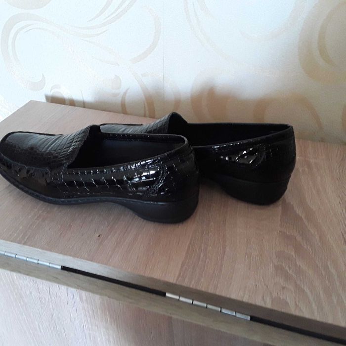 Туфлі жіночі чорні,єко шкіра,42розмір,нові з німеччини х