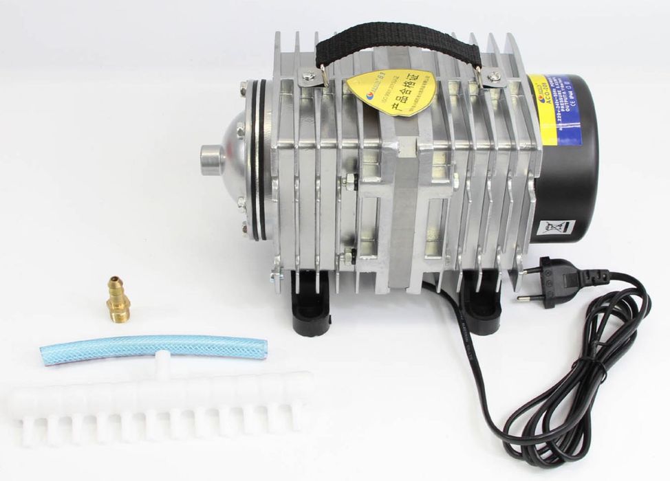 Pompa napowietrzająca RESUN ACO-008 120W 6600l/h z akcesoriami