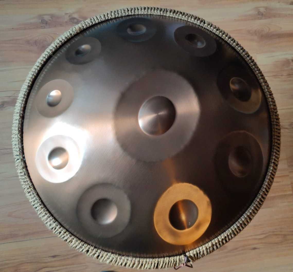 Handpan 22 calowy 56cm 10 tonowy 432 Hz D moll Kurd