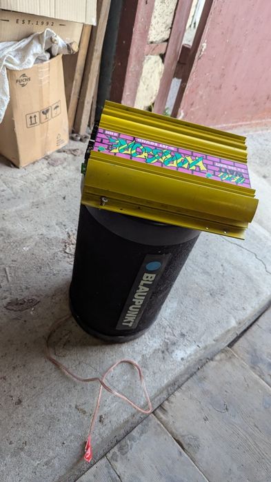 Сабвуфер Blaupunkt xlt 200