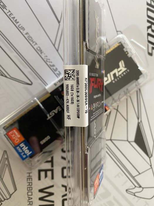 (Novo)Memorias Ram DDR5 6000mhz CL30 2x16 Kingston Fury RGB