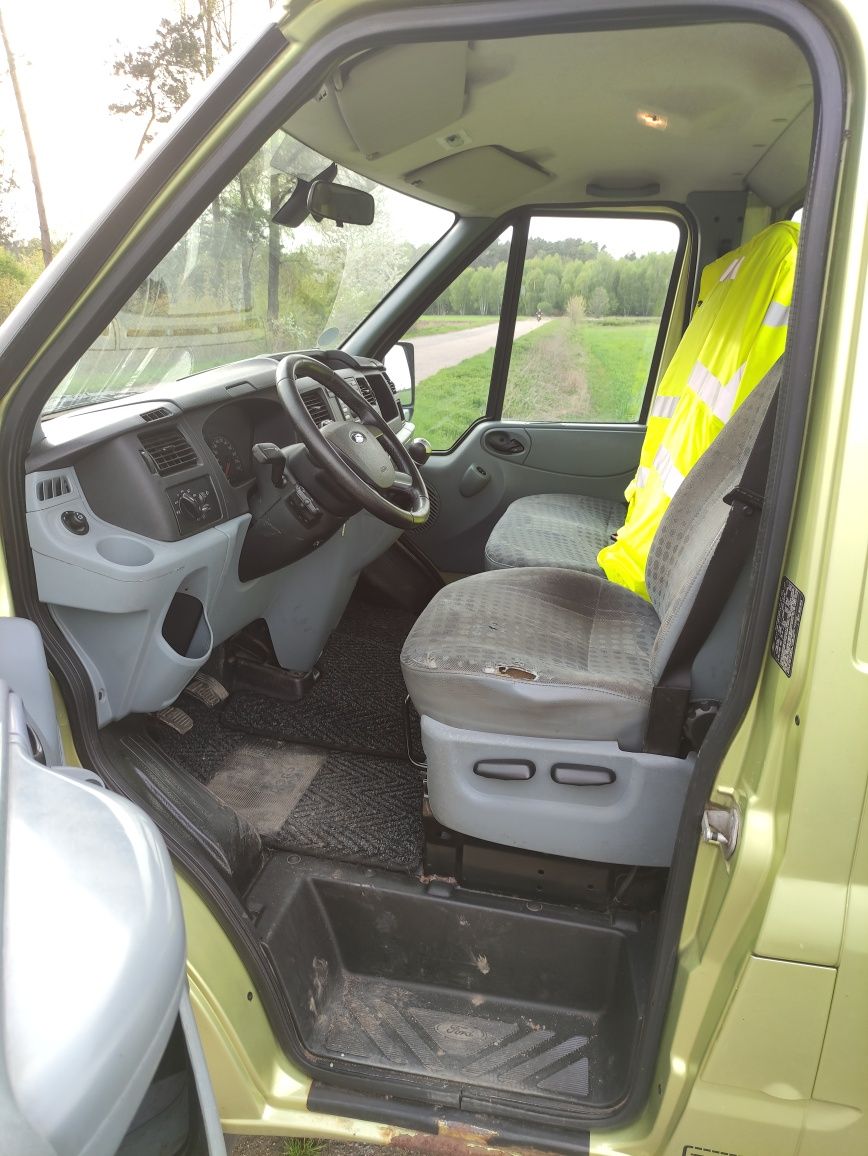 Ford Transit 2007r przebieg 146500 km klimatyzacja