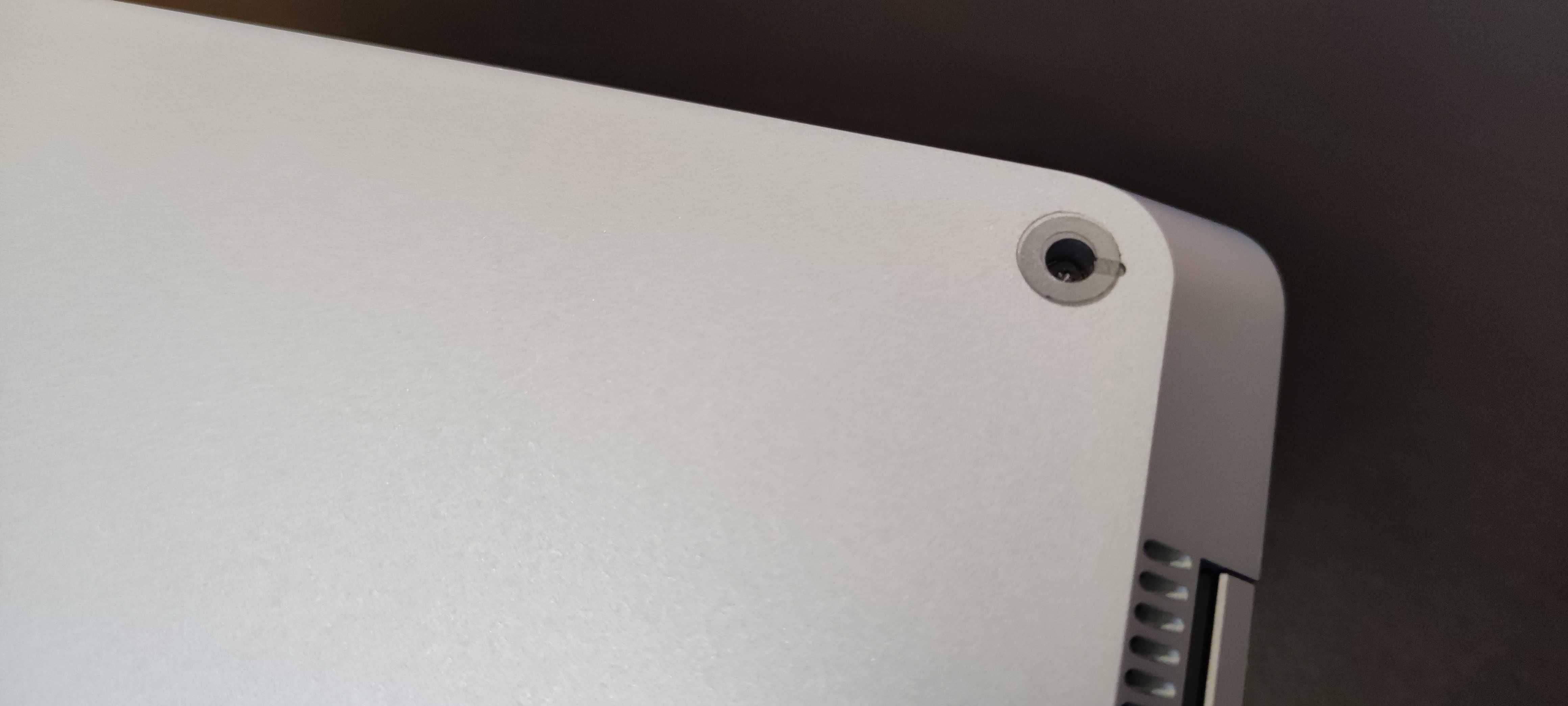 Microsoft Surface Laptop 4 15" Ryzen 7/8GB/256GB