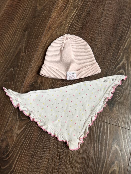 Zestaw dla dziewczynki chusta z falbanką, na napy czapka prążek 44-46