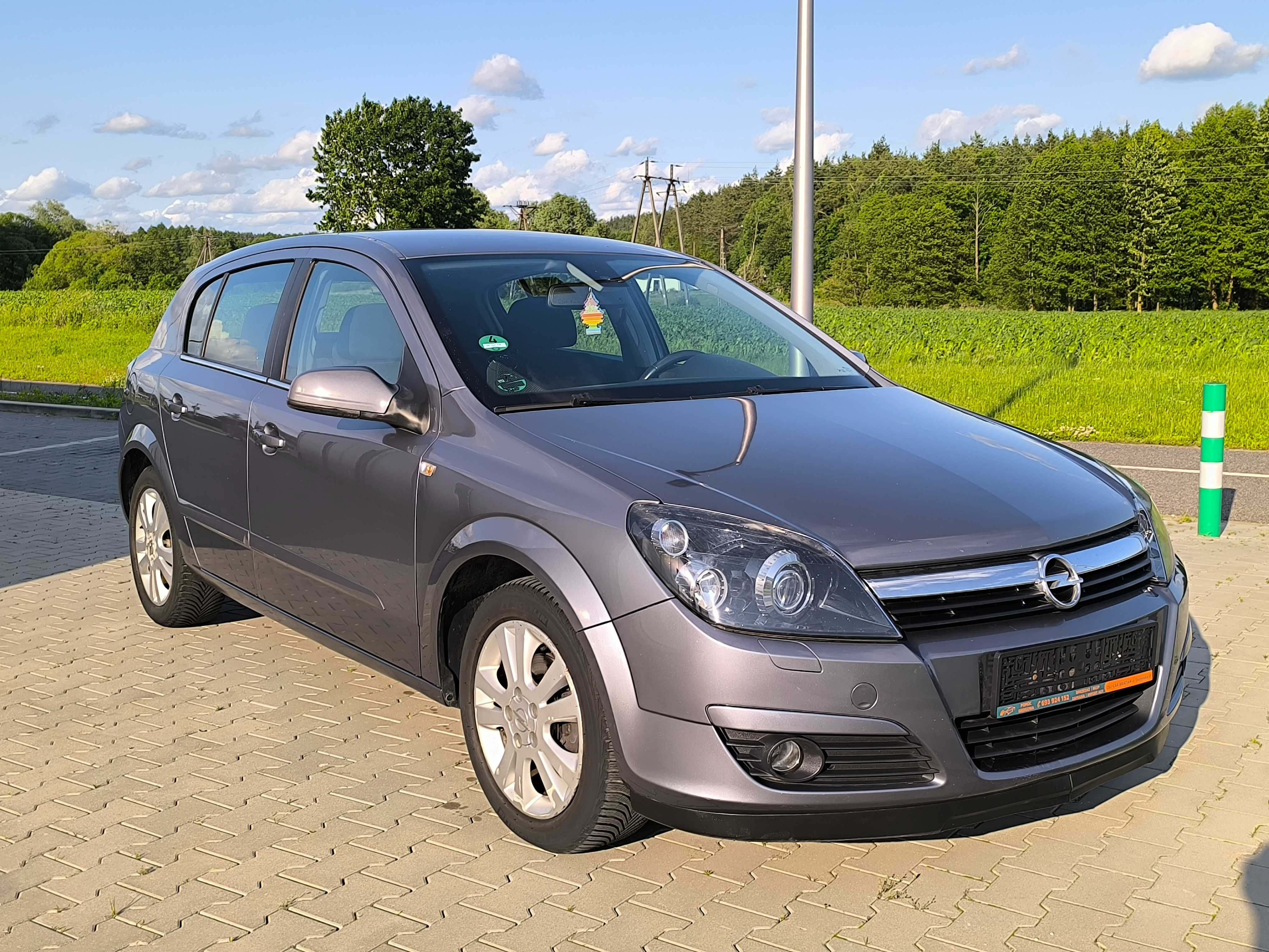 Opel Astra H 1,8Benzyna Sprowadzona