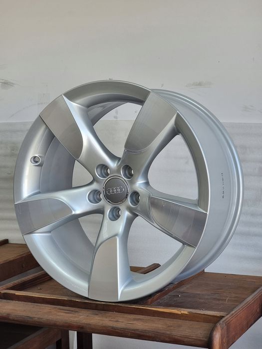 Alufelgi Felgi Audi A5 8T A7 A8 D4 D5 19 Cali 8T0071499B Rotor