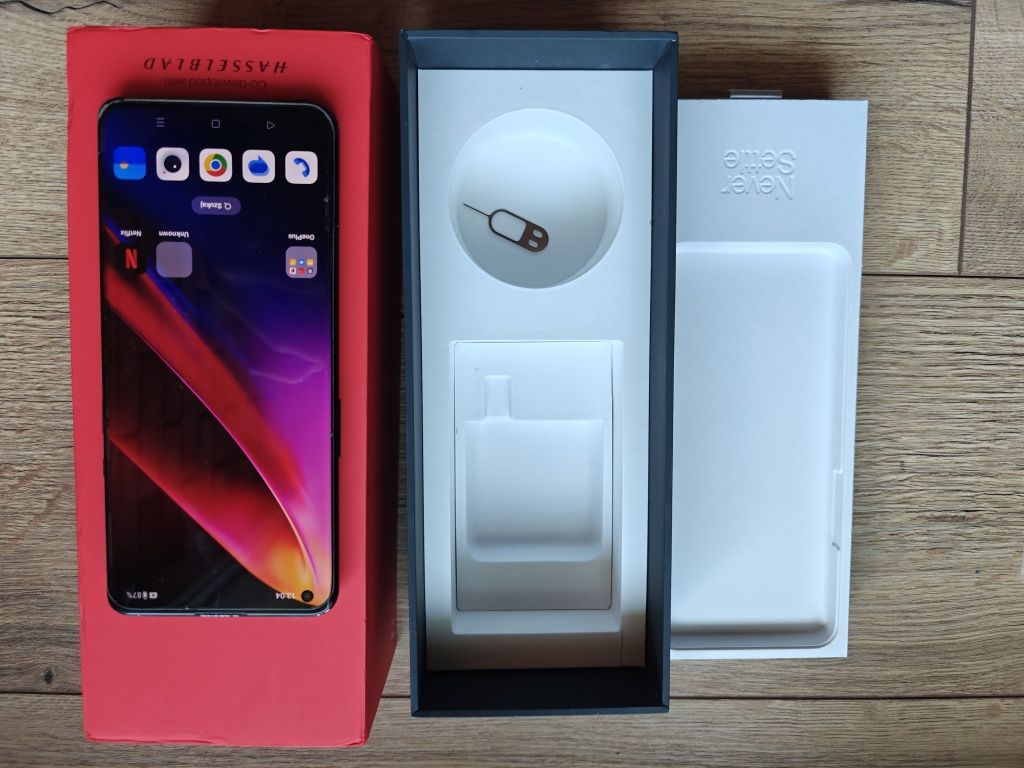 One Plus 9 PRO 12GB RAM/256 GB