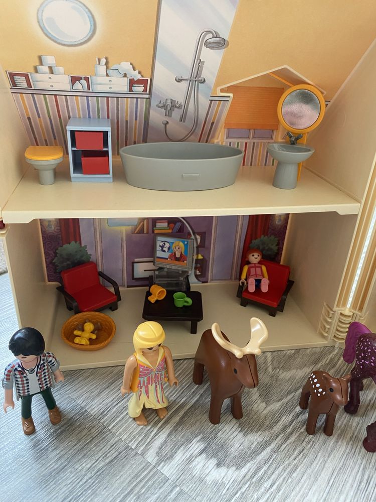 Ляльковий будинок Playmobil