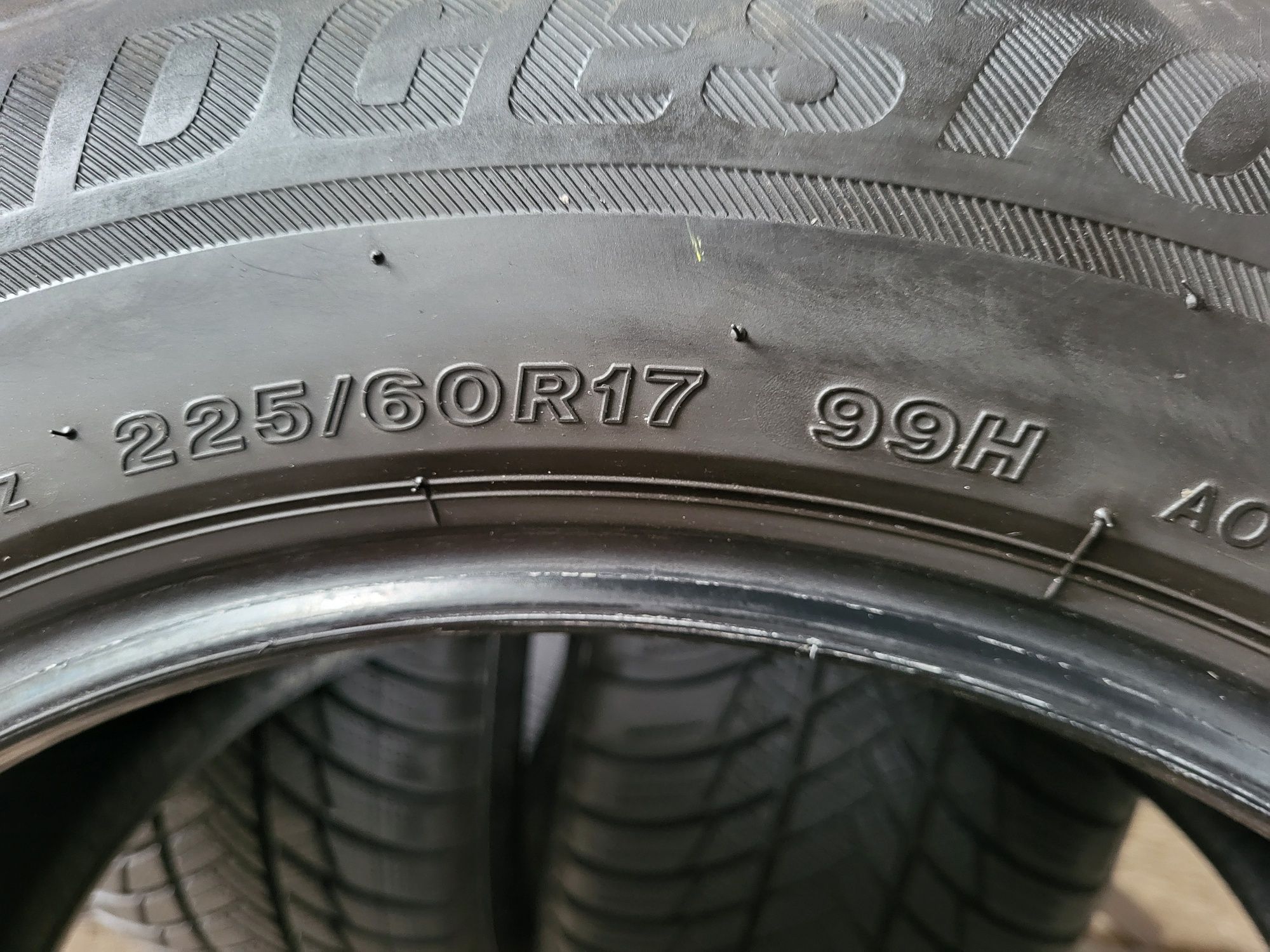 Opony zimowe 225/60/17 Bridgestone 19rok 5,5/6,3mm