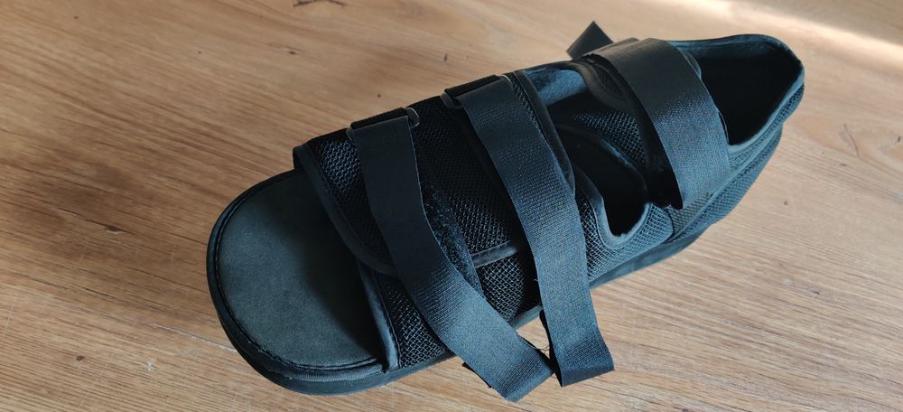 But ortoperfyczny odciążający przodostopie, rozmiar XL