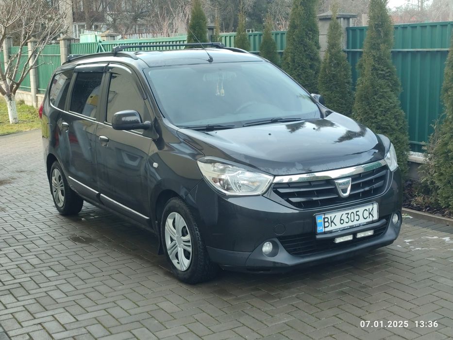 Дачиа лоджи 2013р.