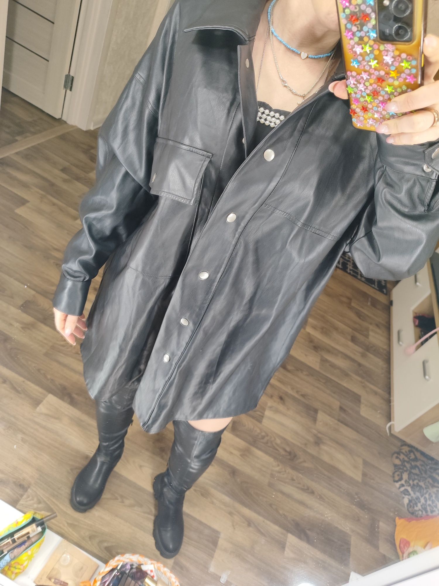 Крутые ботфорты высокие, рубашка из эко кожи Zara
