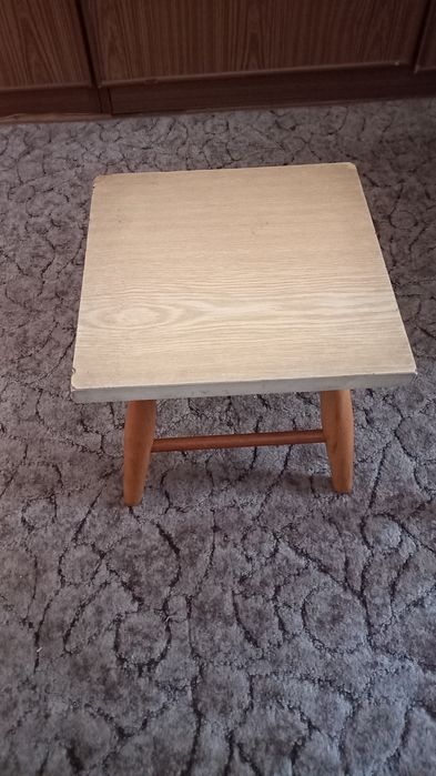Taboret niski 23cm wysoki