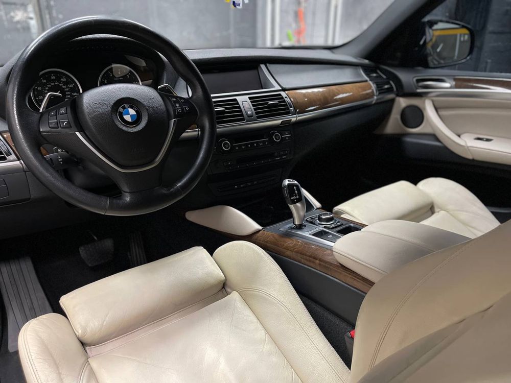 Продам свое авто BMW X6