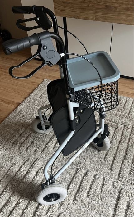 Trójkołowy chodzik