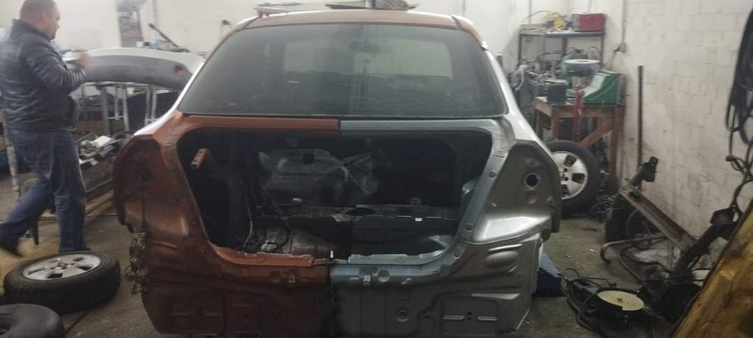 Фарбування та рихтуваня авто