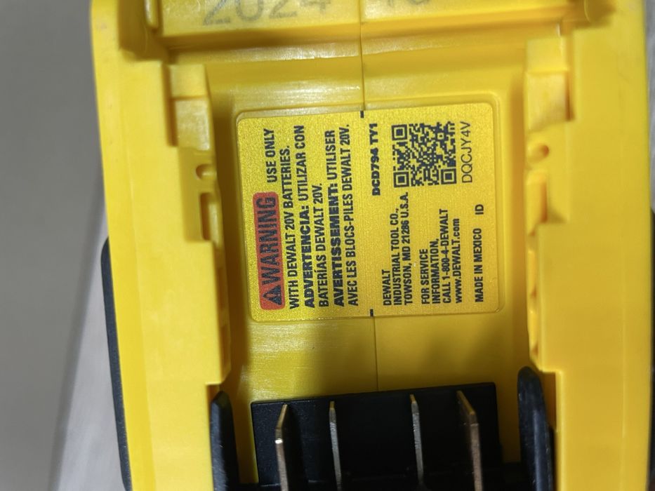 DeWalt DCD794/шурупокрут безщітковий деволт