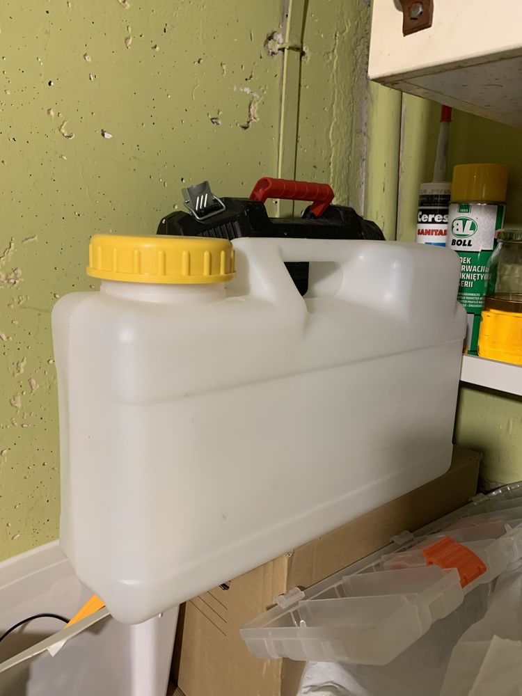 Pojemnik na wode DIN96 kemping 12l