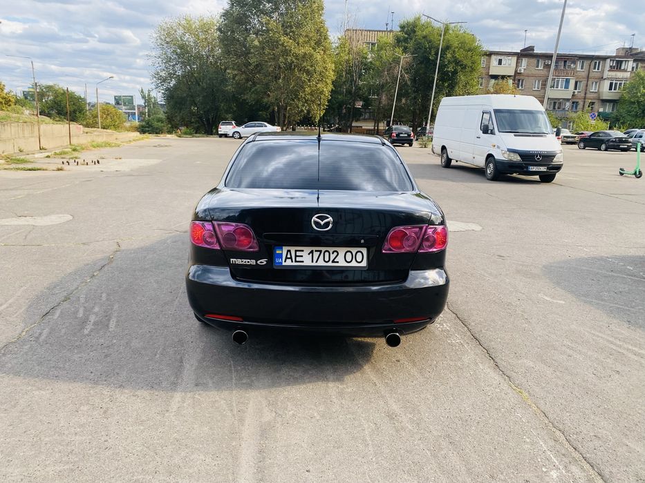 Мазда 6 машина в хорошем состаяниии