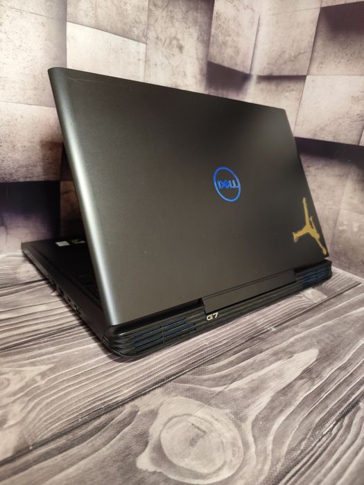 Dell G7 7588 15.6 FHD 1060 6 gb I7 8750H 16 ram 512 nvme EX bat