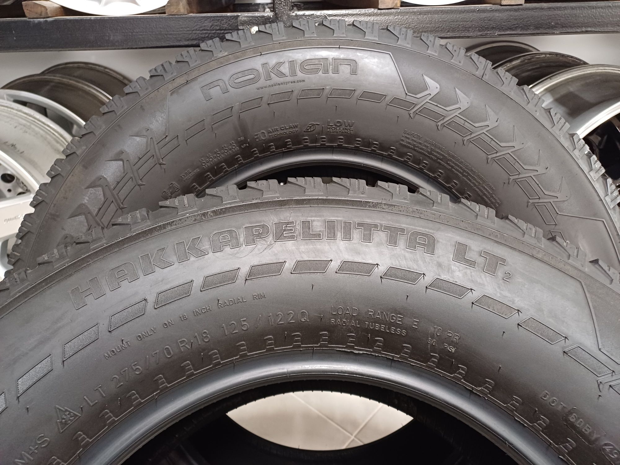 275 70 18 Nokian Hakkapeliitta LT зимові 80%