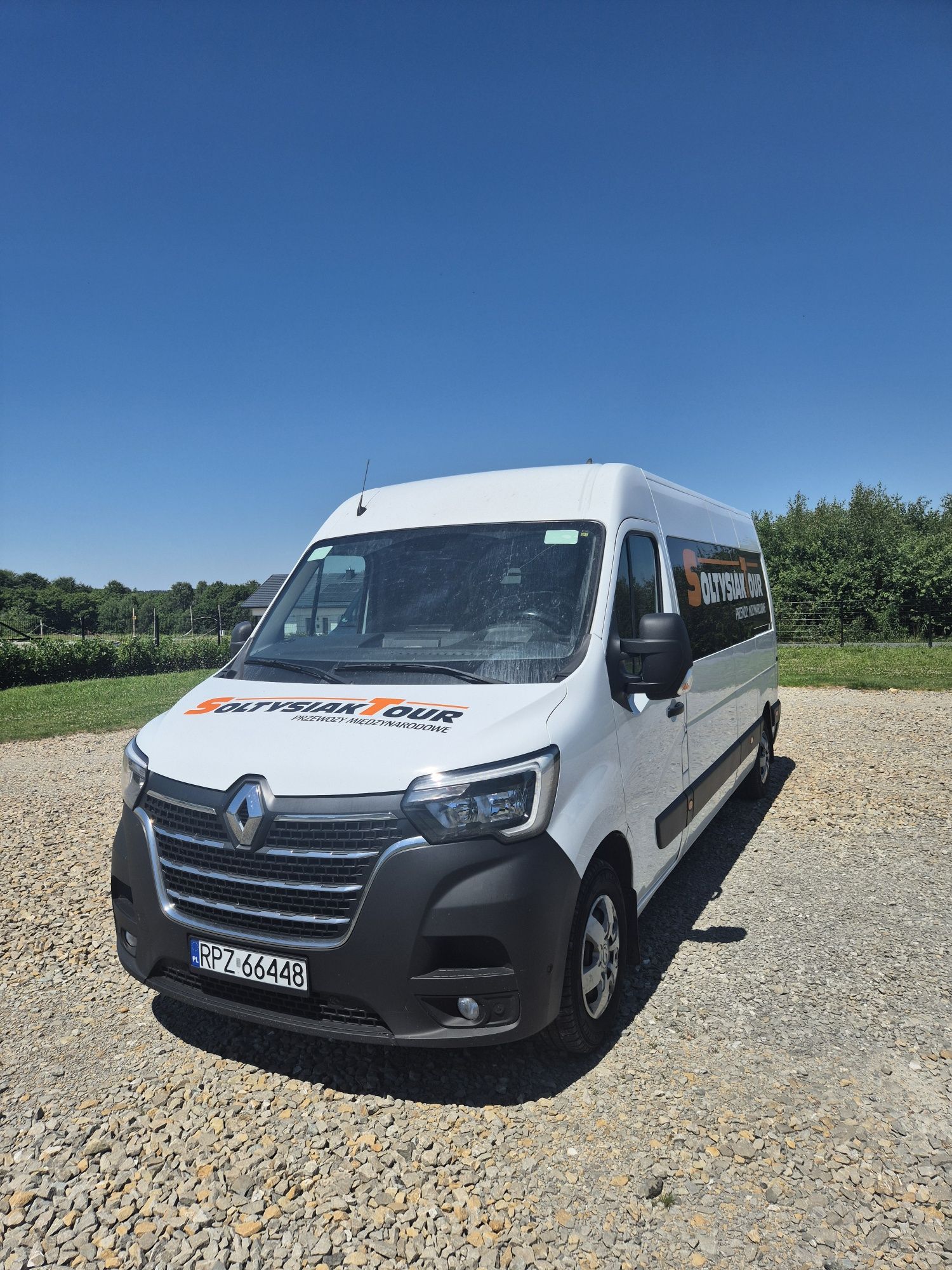 Renault master 2021r 2.3dci 9 osobowy krajowy.
