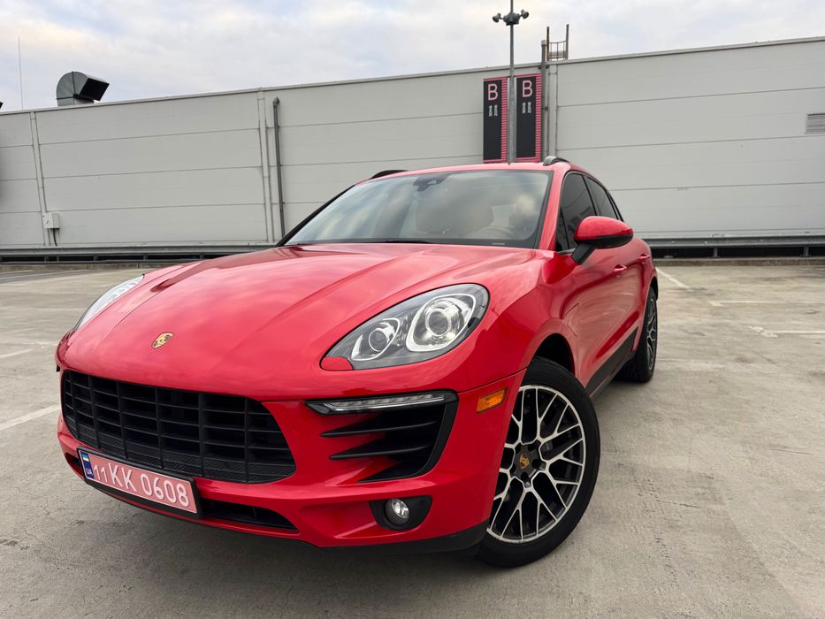 Porsche Macan 2.0L AT (252 л.с.) 2018