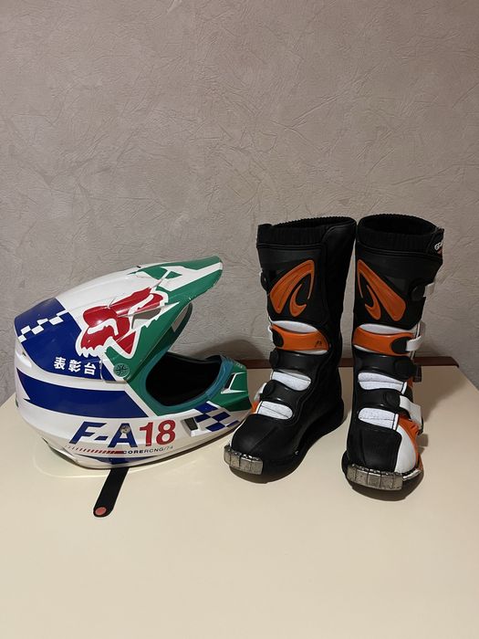 Шлем шолом Fox F-A18 YS 47-48