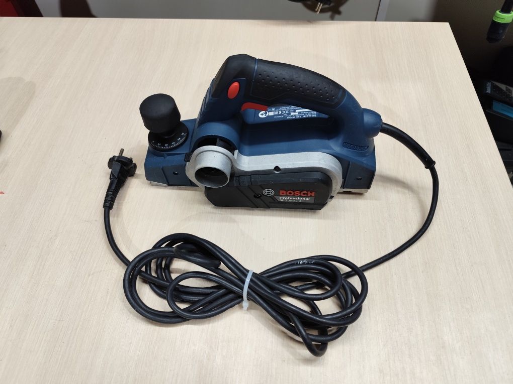 Bosch GHO 26-82 D рубанок Бош Оригінал