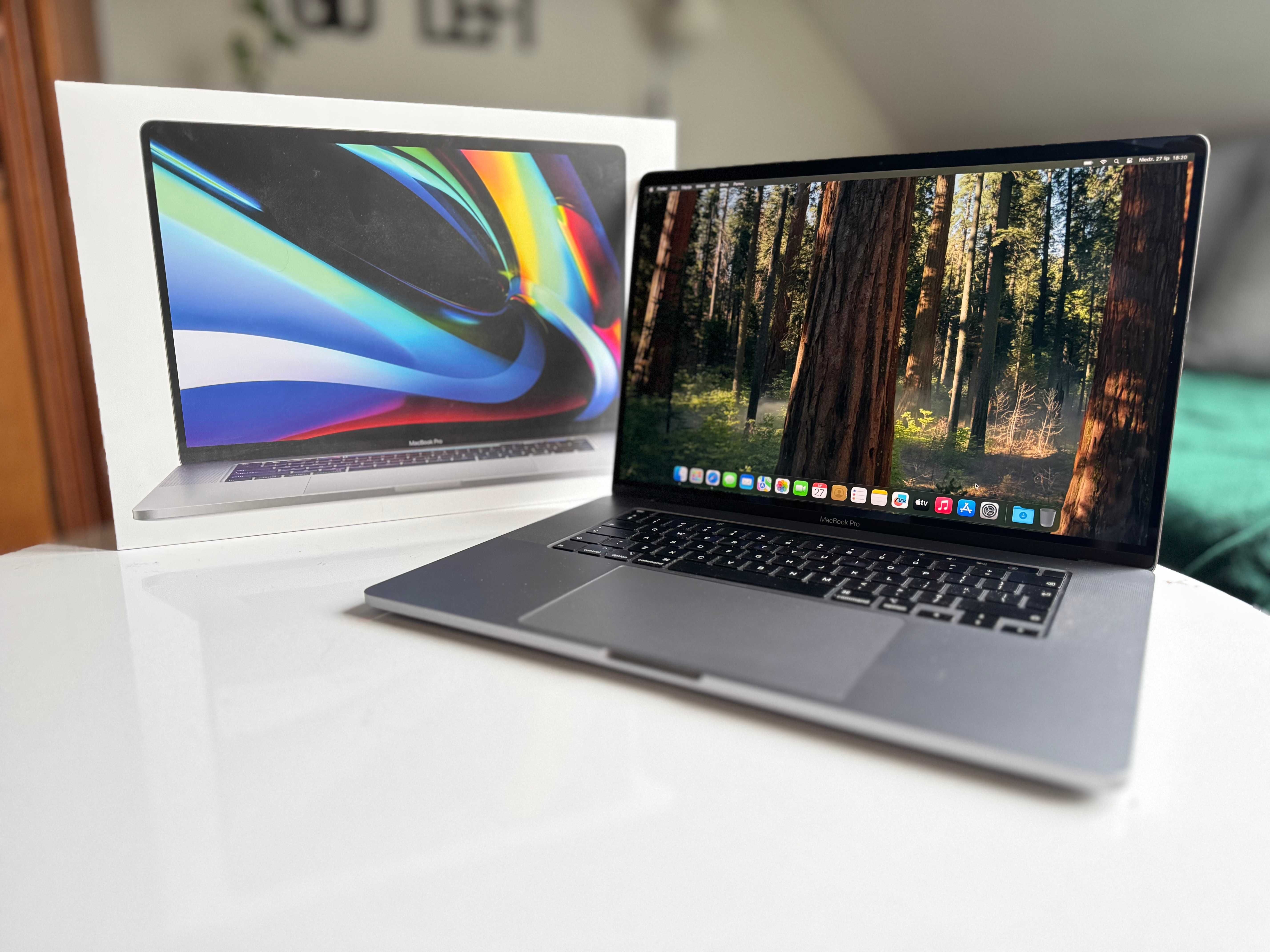 MacBook Pro 16" Intel i9, 32GB RAM DDR4 1TB HDD Touchbar