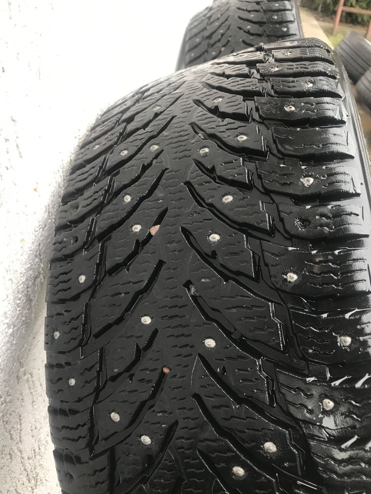 Шини зимові Nokian Hakkapeliitta 9, 235/45R18