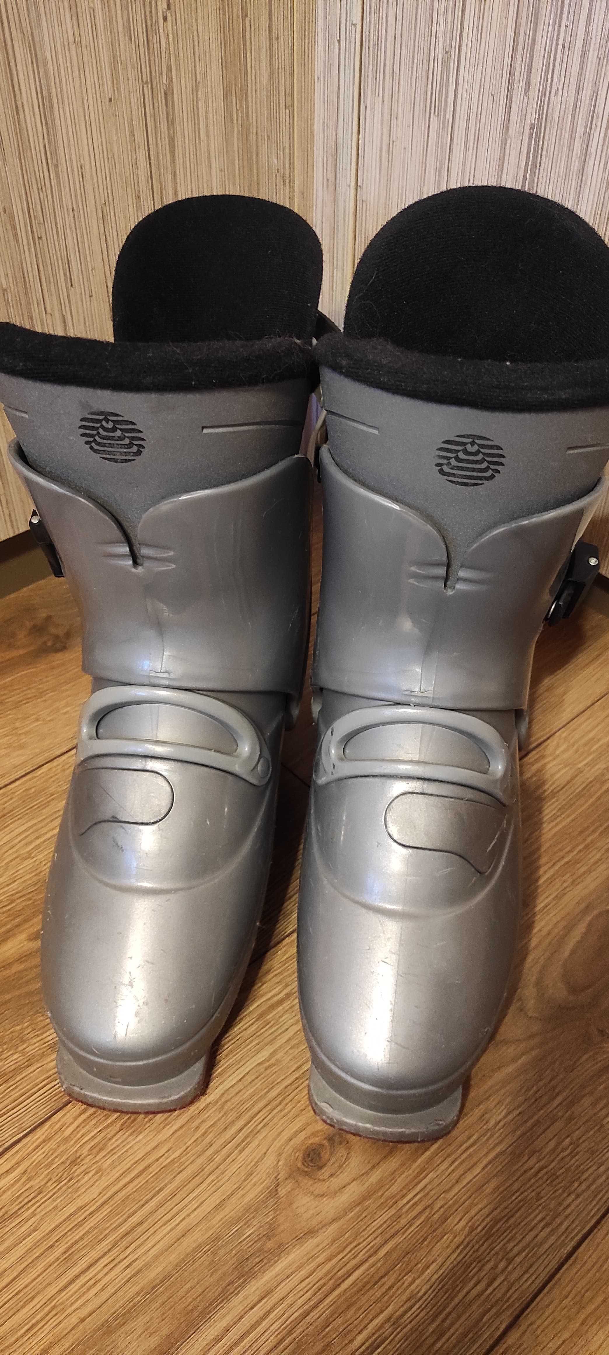 Buty narciarskie tyłowłazy