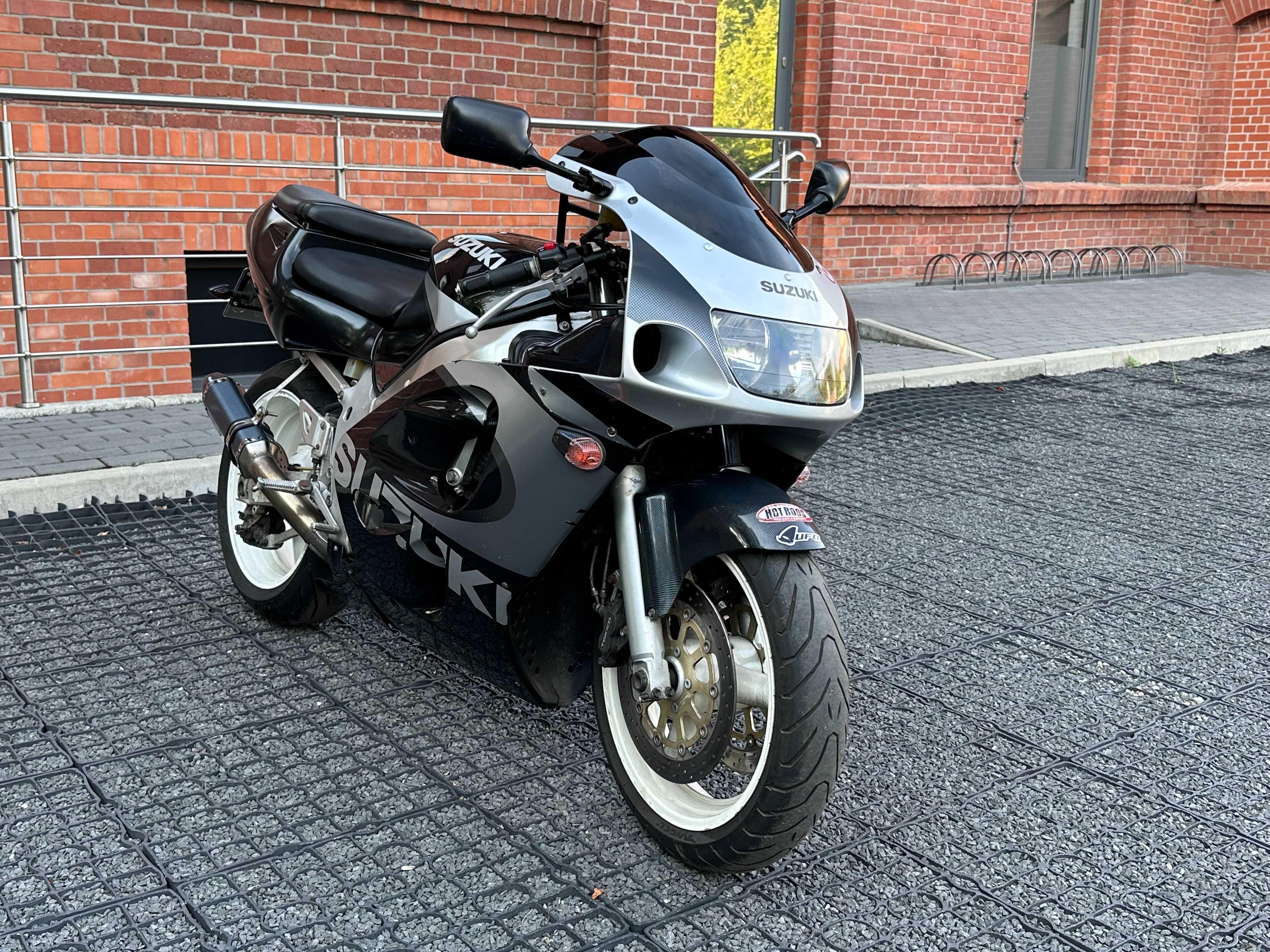 Suzuki GSXR 600, 1998r, przebieg 44tys, Nowy rozrząd, napęd, sprzęgło