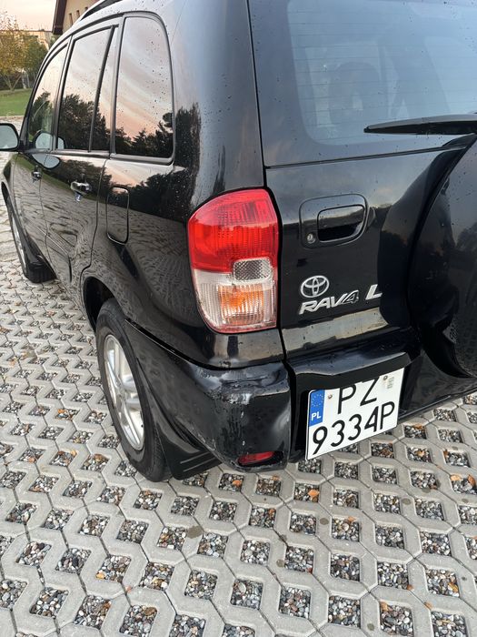 Toyota RAV4 niski udokumentowany przebieg