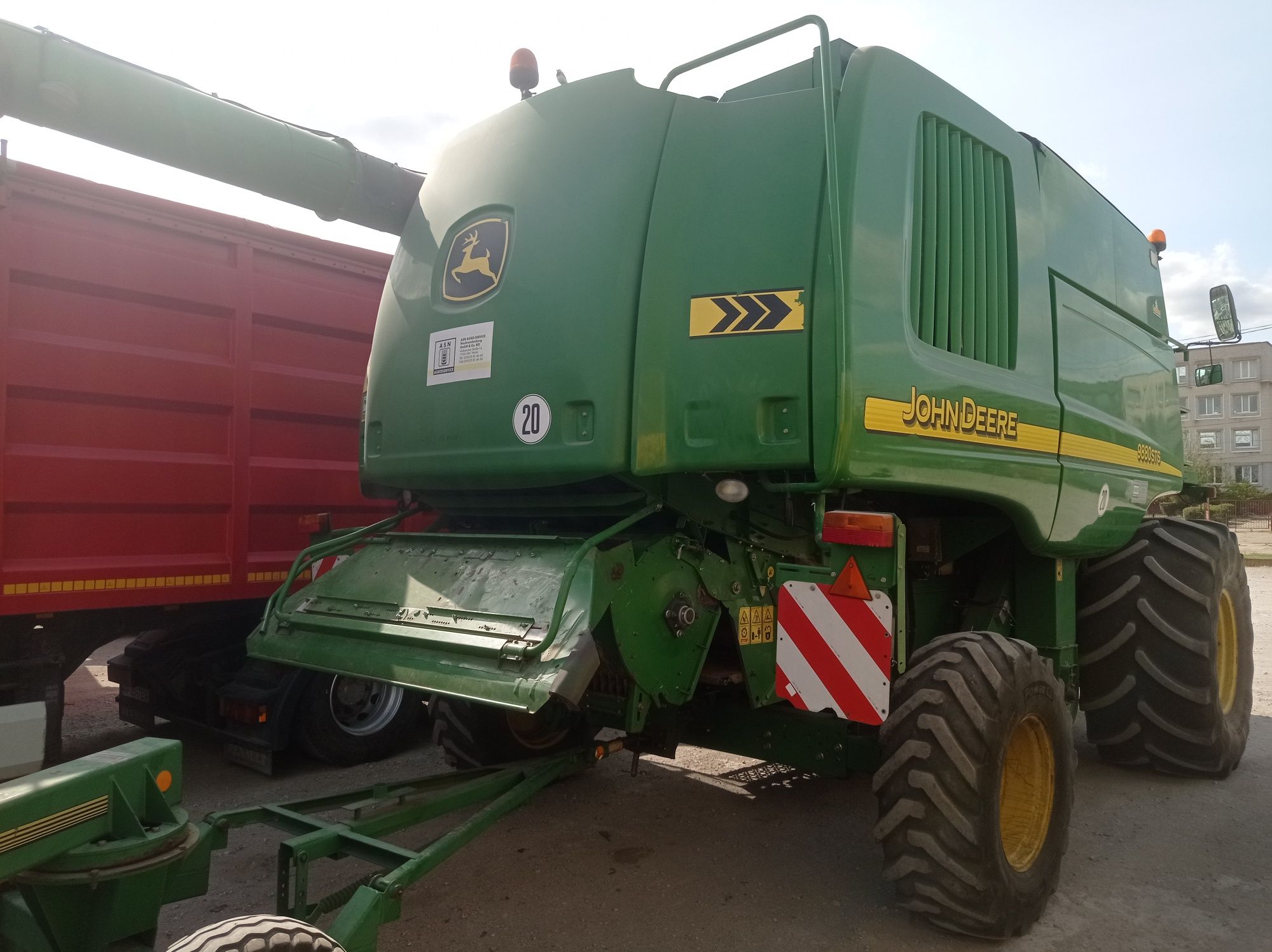 Комбайн Джон Дир StS 9880