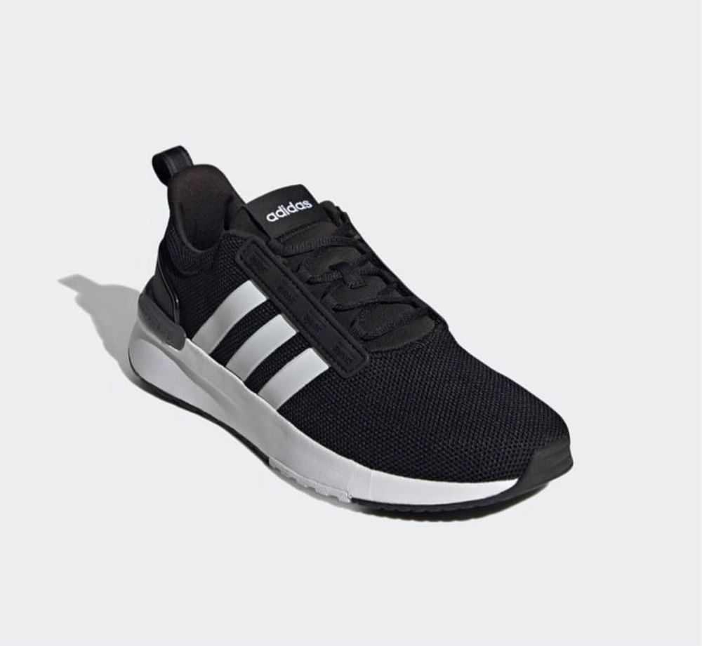 Чоловічі оригінальні кросівки Adidas Racer TR21